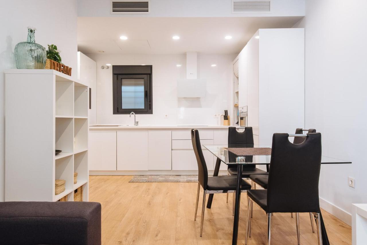 דירות סביליה Apartamento Estelar Con Piscina Y Garaje Nervion מראה חיצוני תמונה